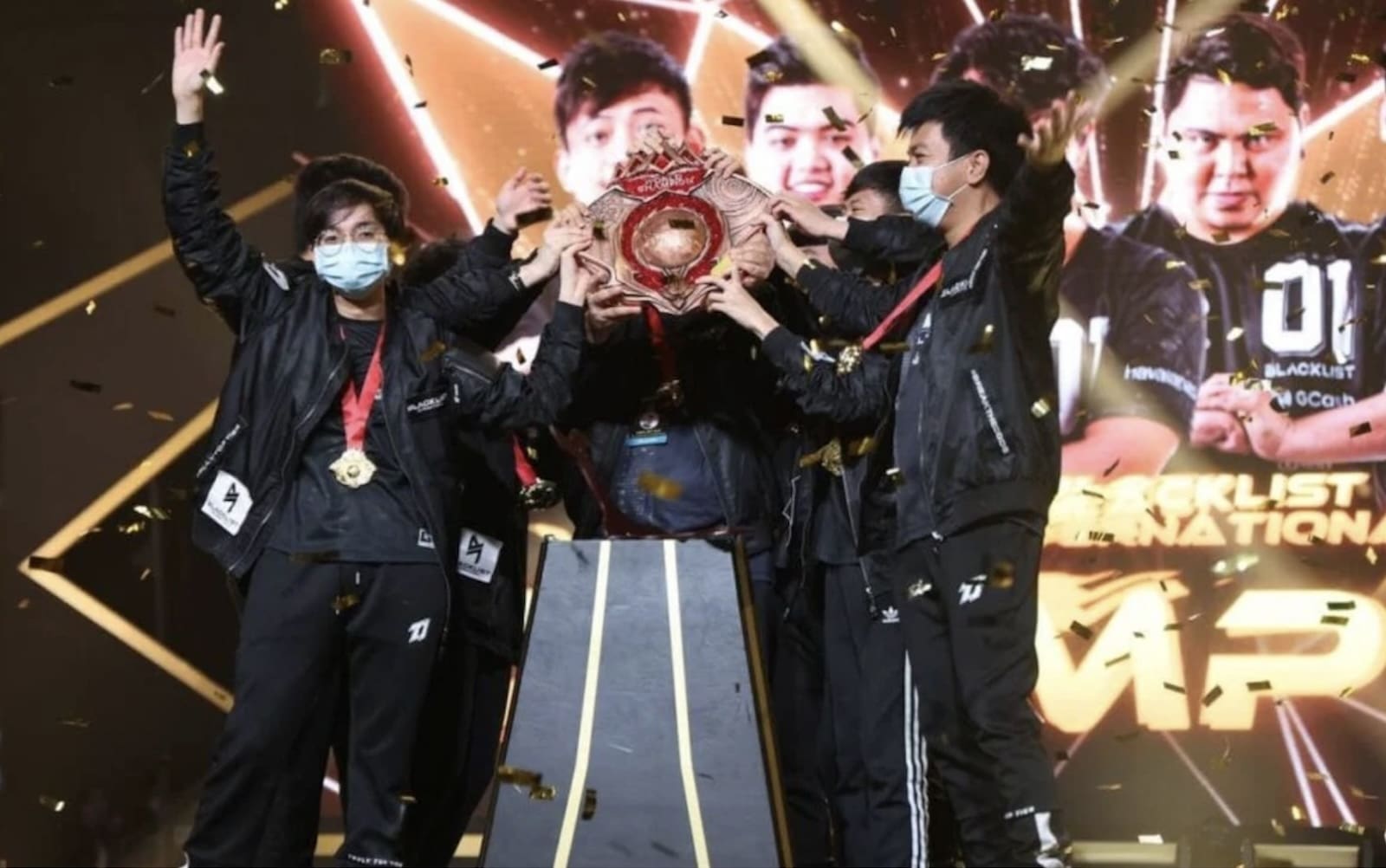 winners celebrating an award