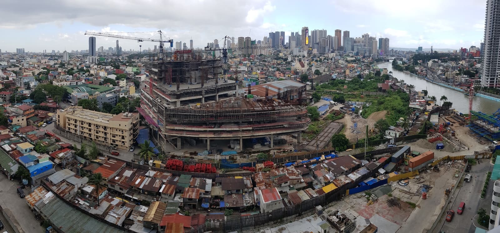 residential houses manila slum community shot by sai versailles
