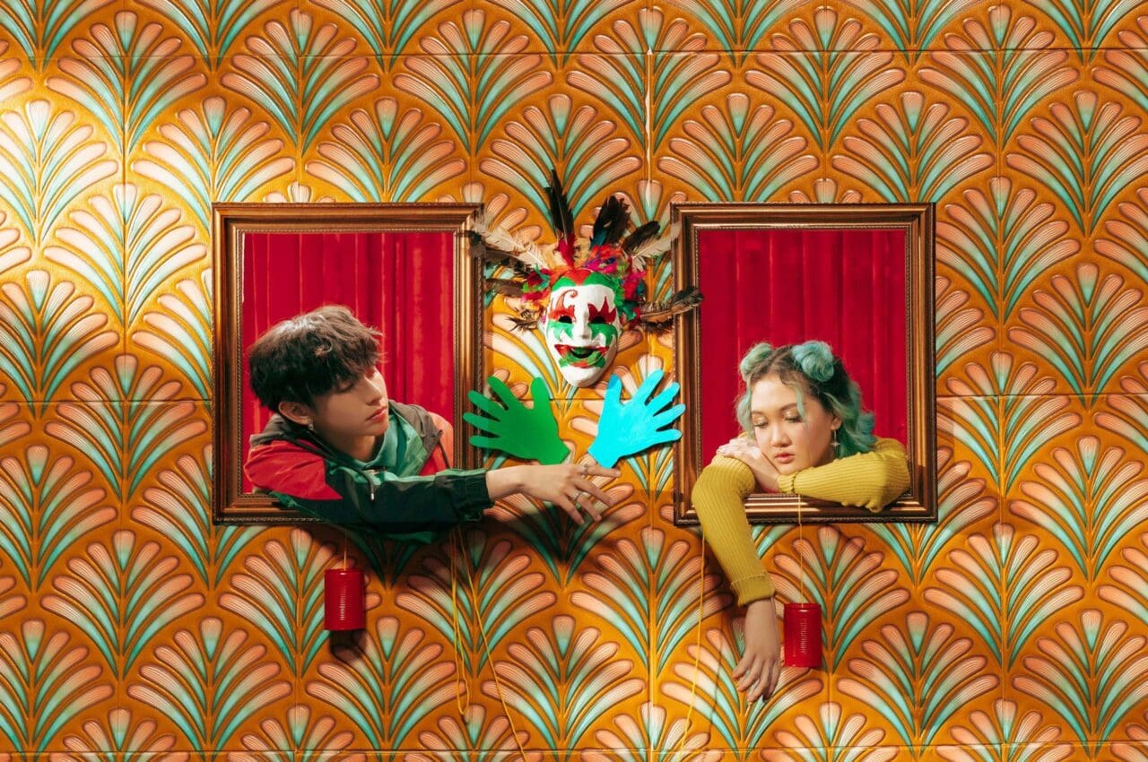 album cover for sampung mga daliri by sb19's justin and. dwta