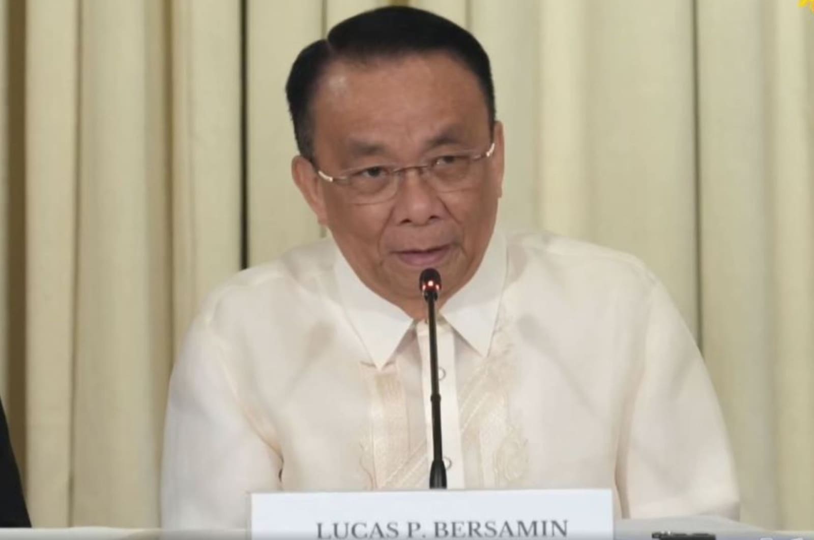 Lucas Bersamin in a press conference