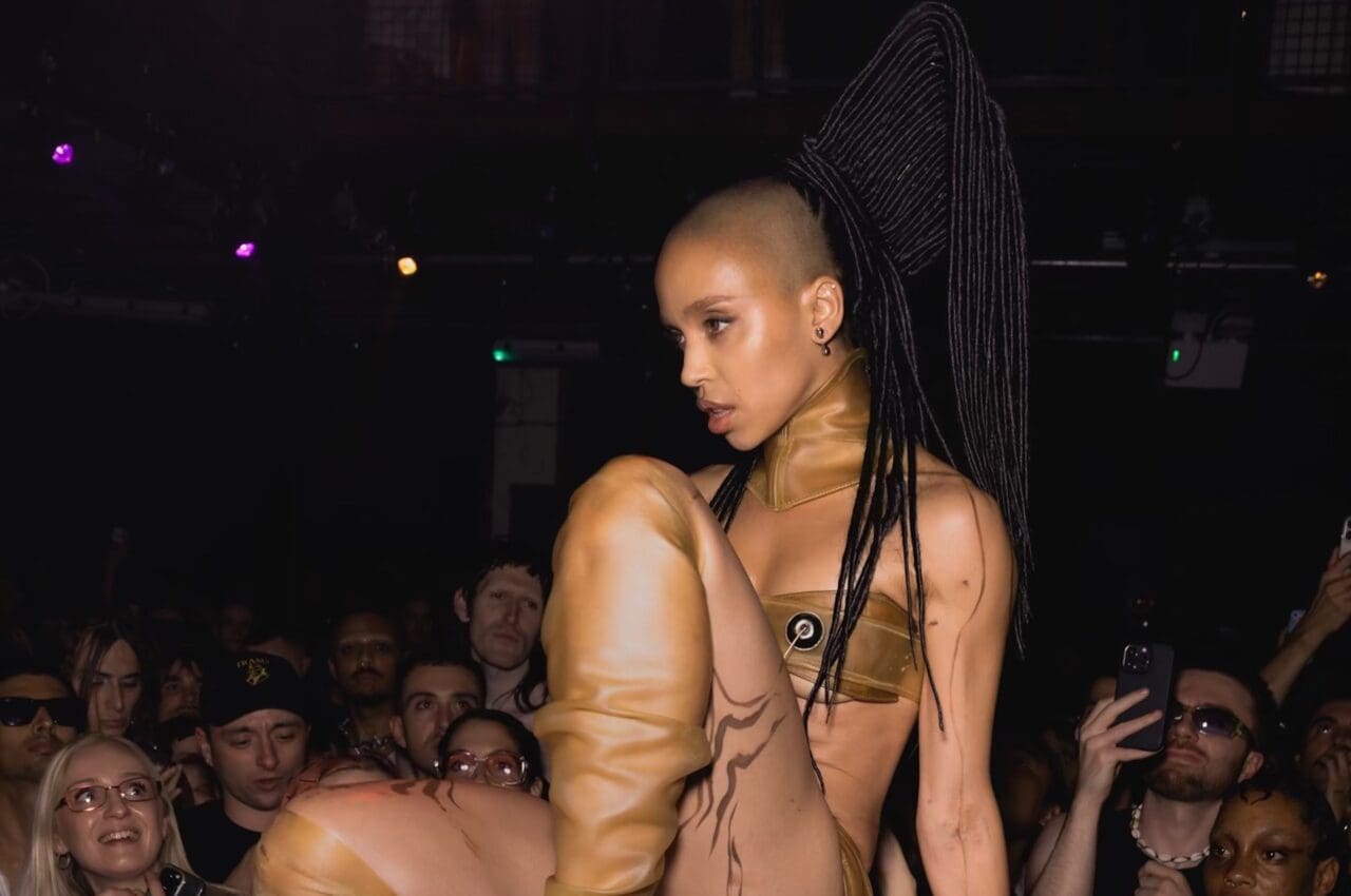 fka twigs performing eusexua in london