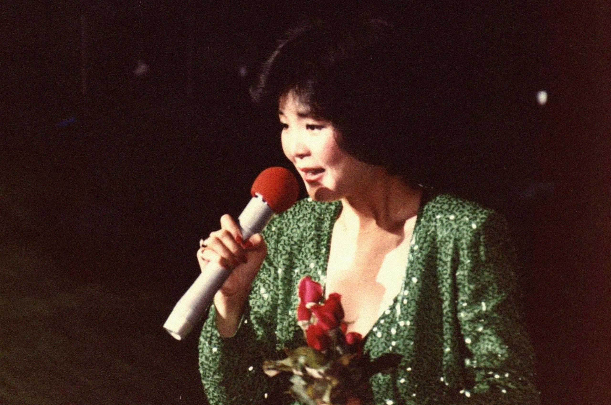 teresa teng singing