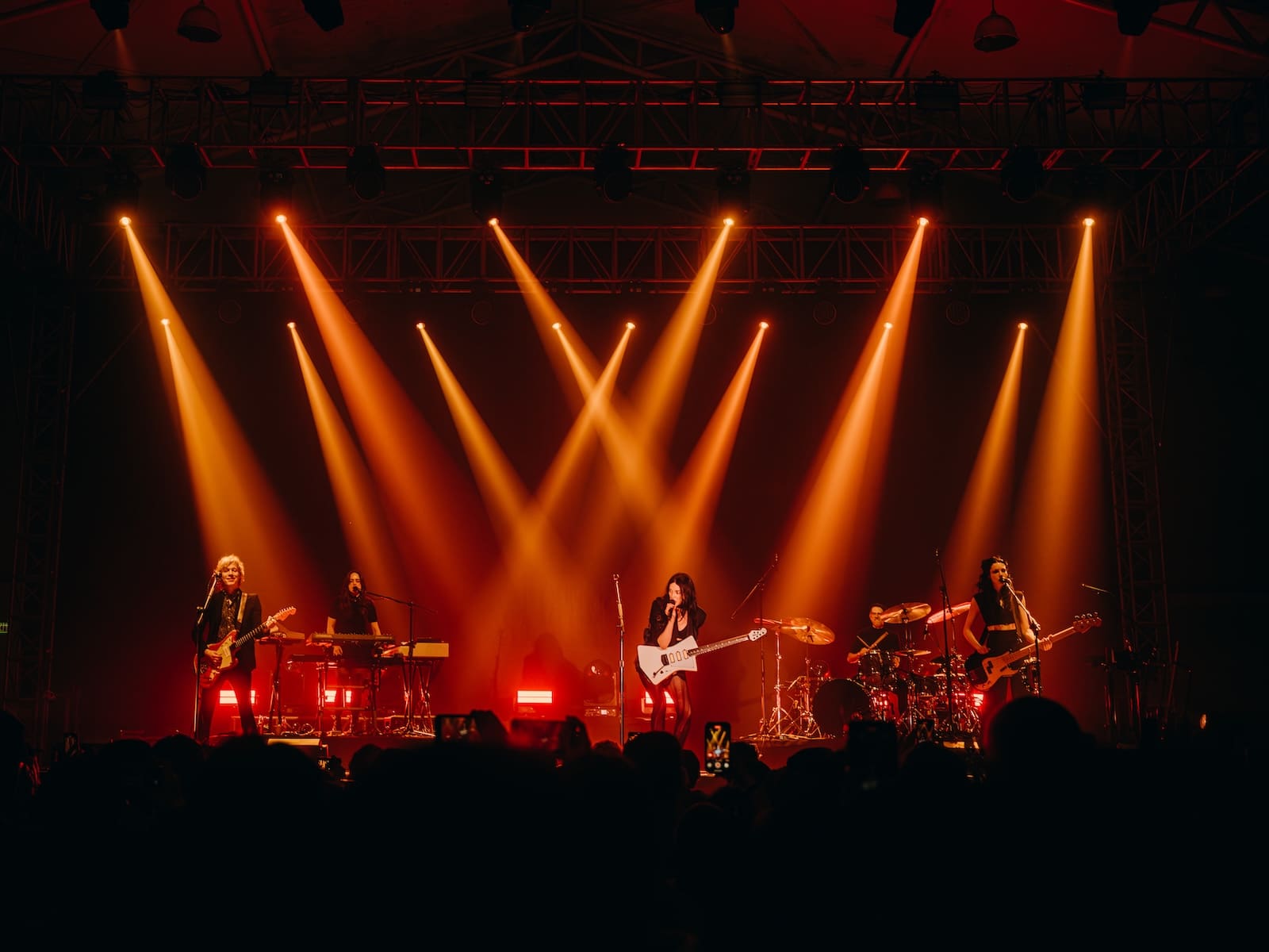 st vincent karpos live concert 2025