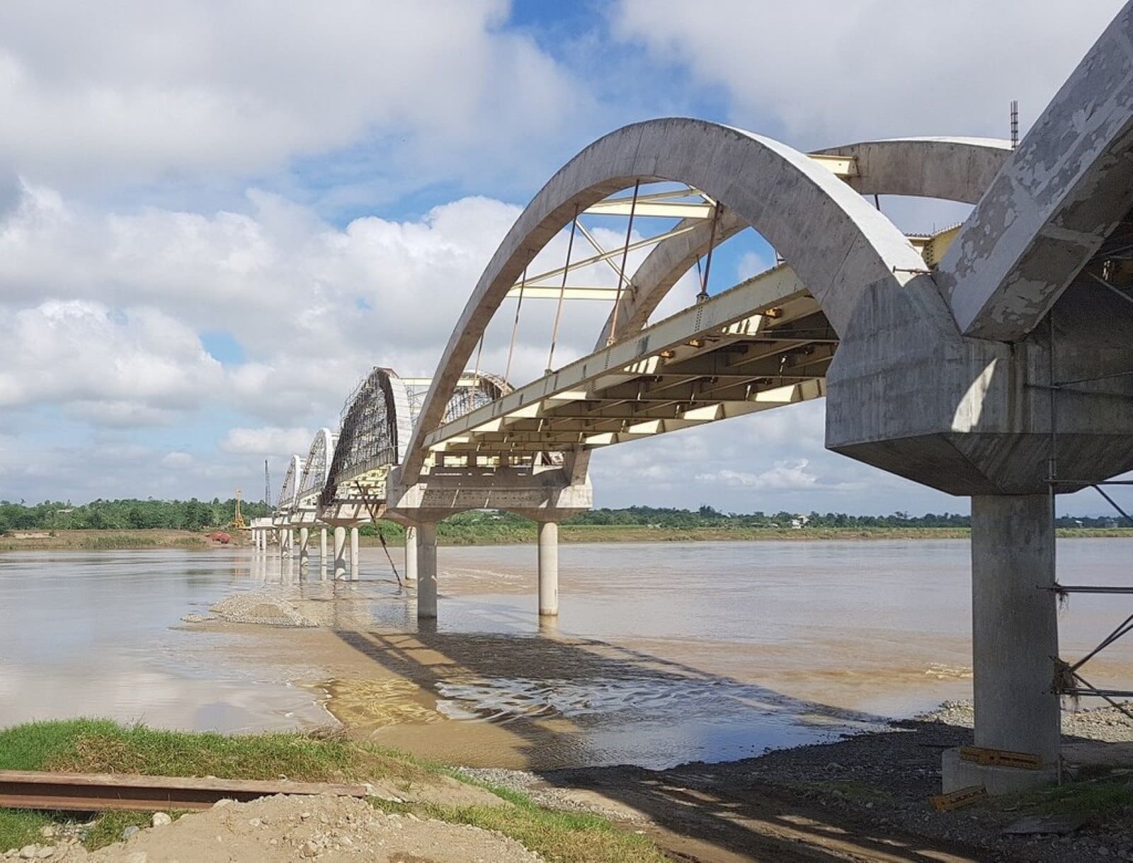 isabela bridge under construction