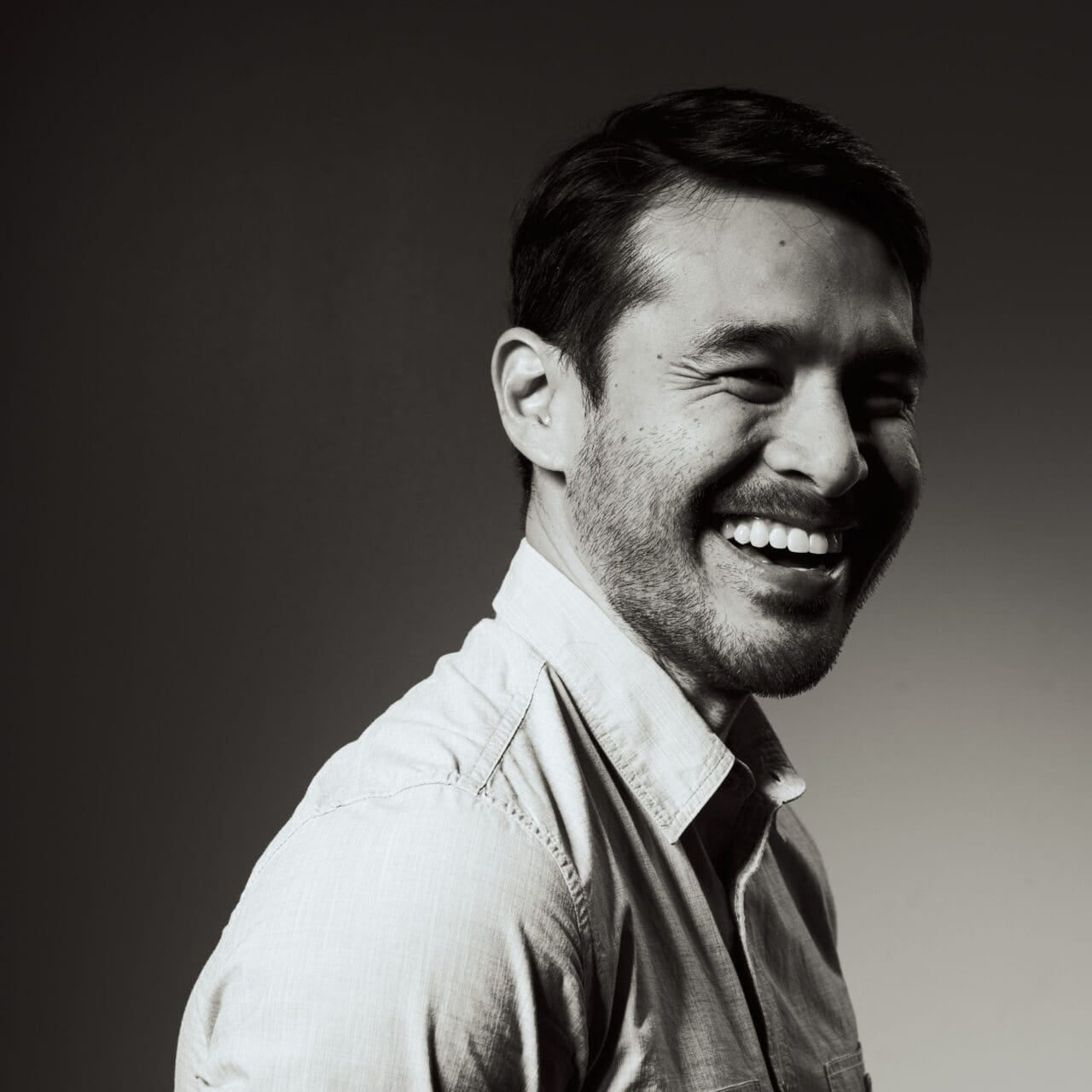 atom araullo