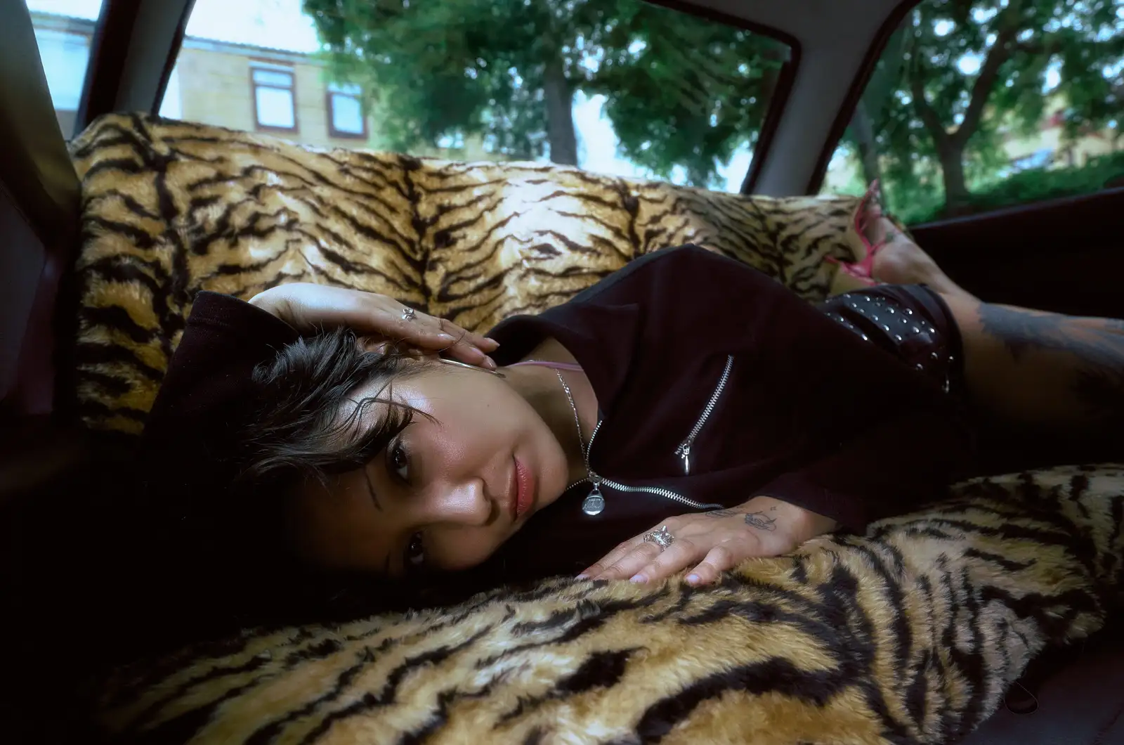 peach dj producer shot by helena bermejo