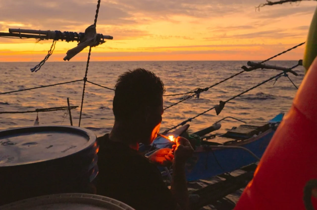 food delivery documentary fishermen west philippine sea