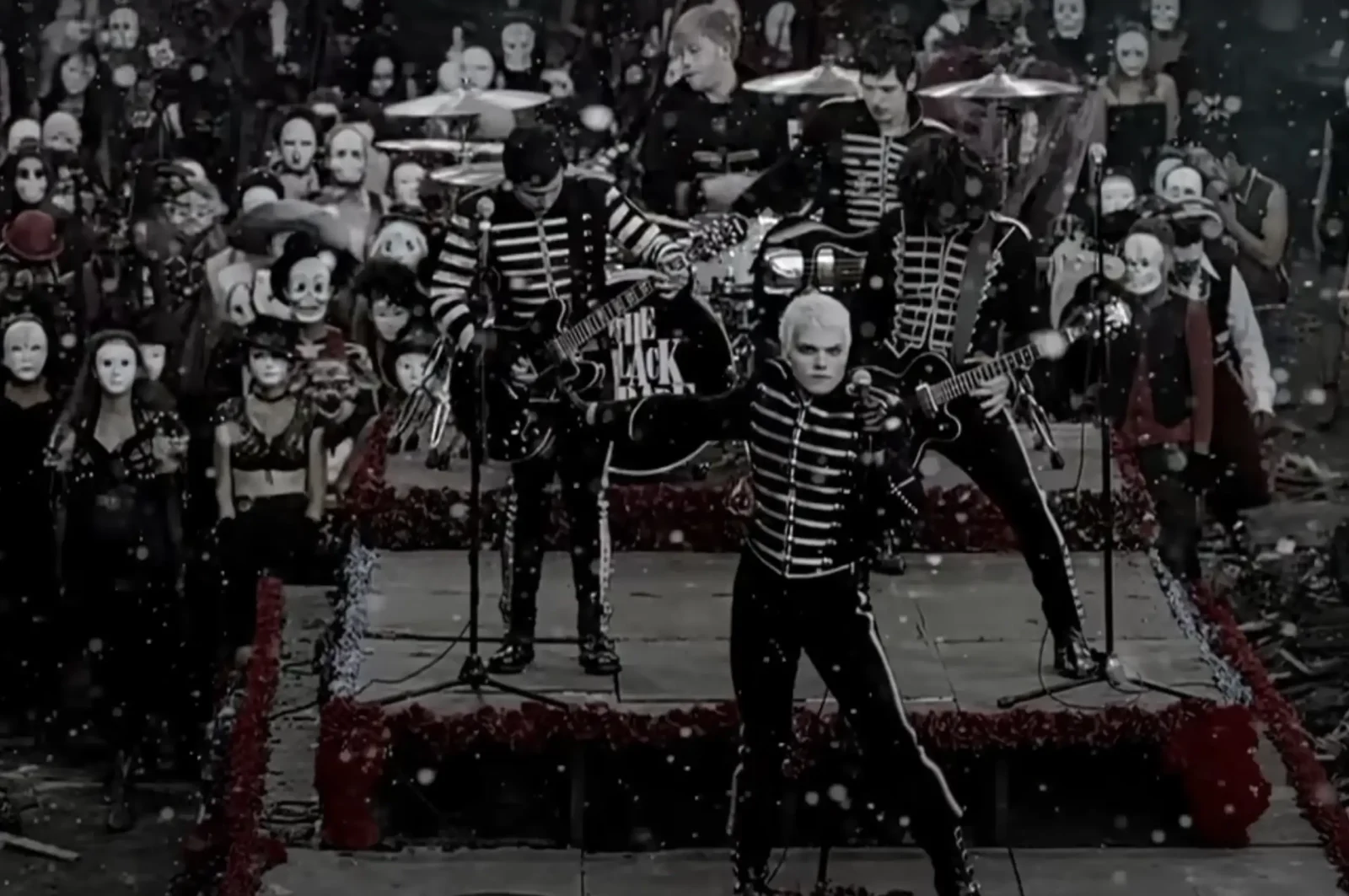 my chemical romance welcome to the black parade