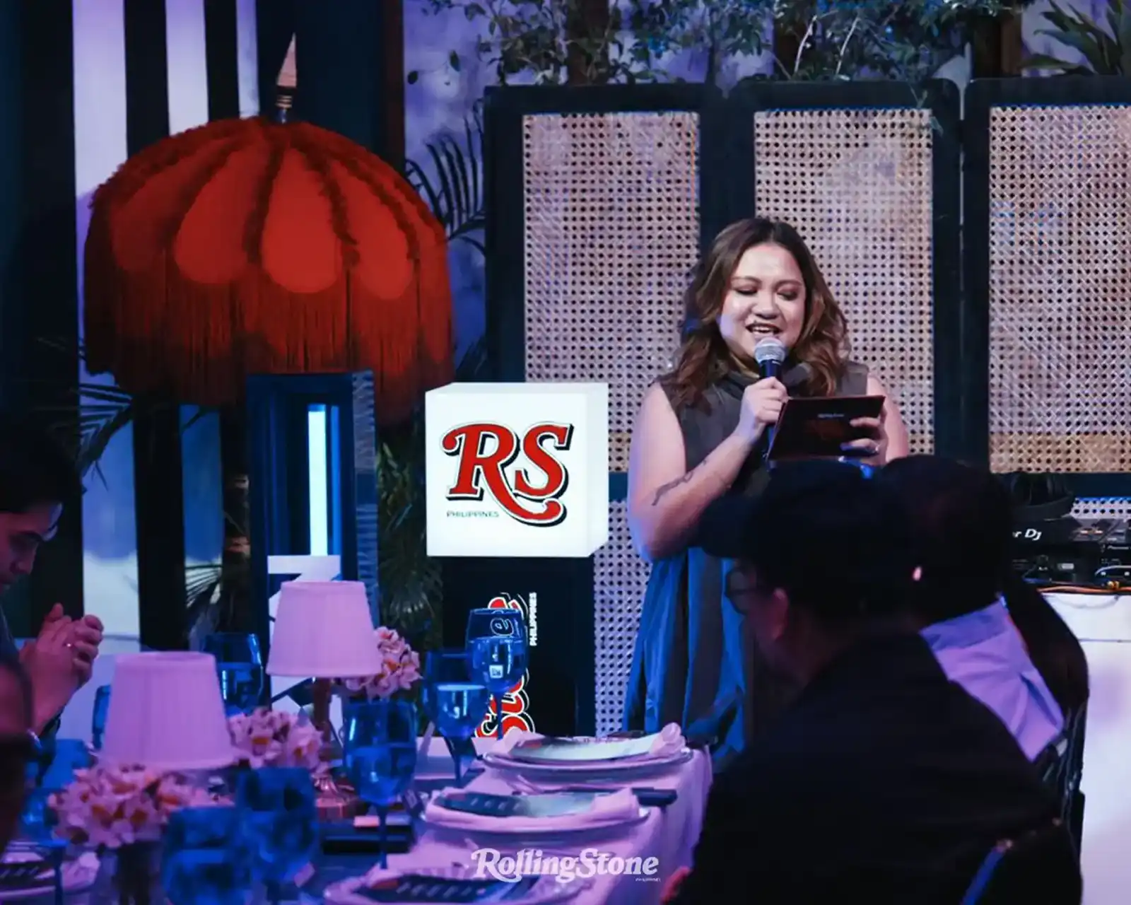 Antoinette Jadaone sunshine social club