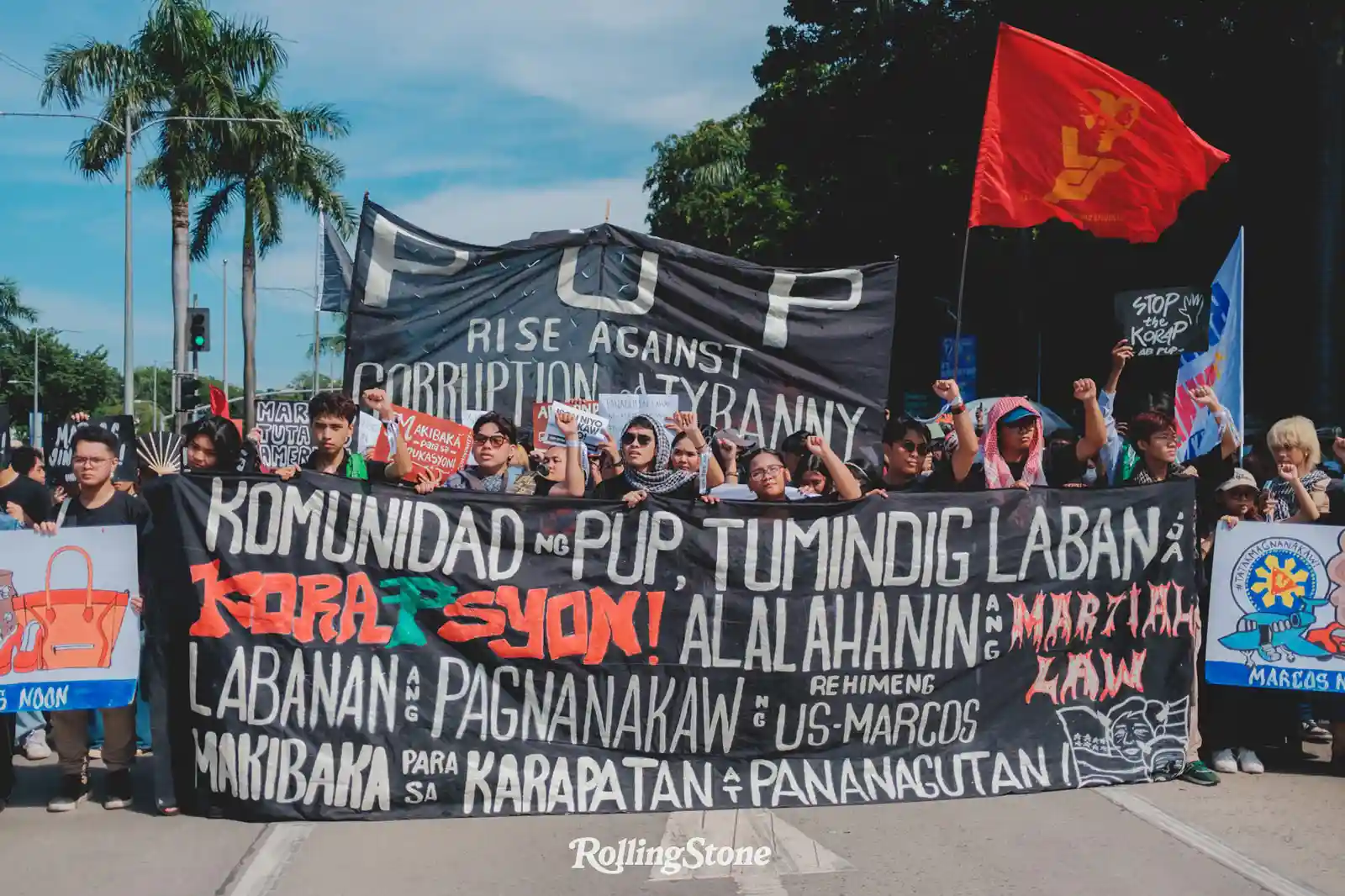 protesters marching in baha sa luneta rally