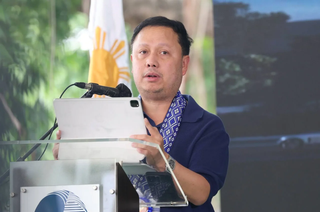 zaldy co marcos budget insertions