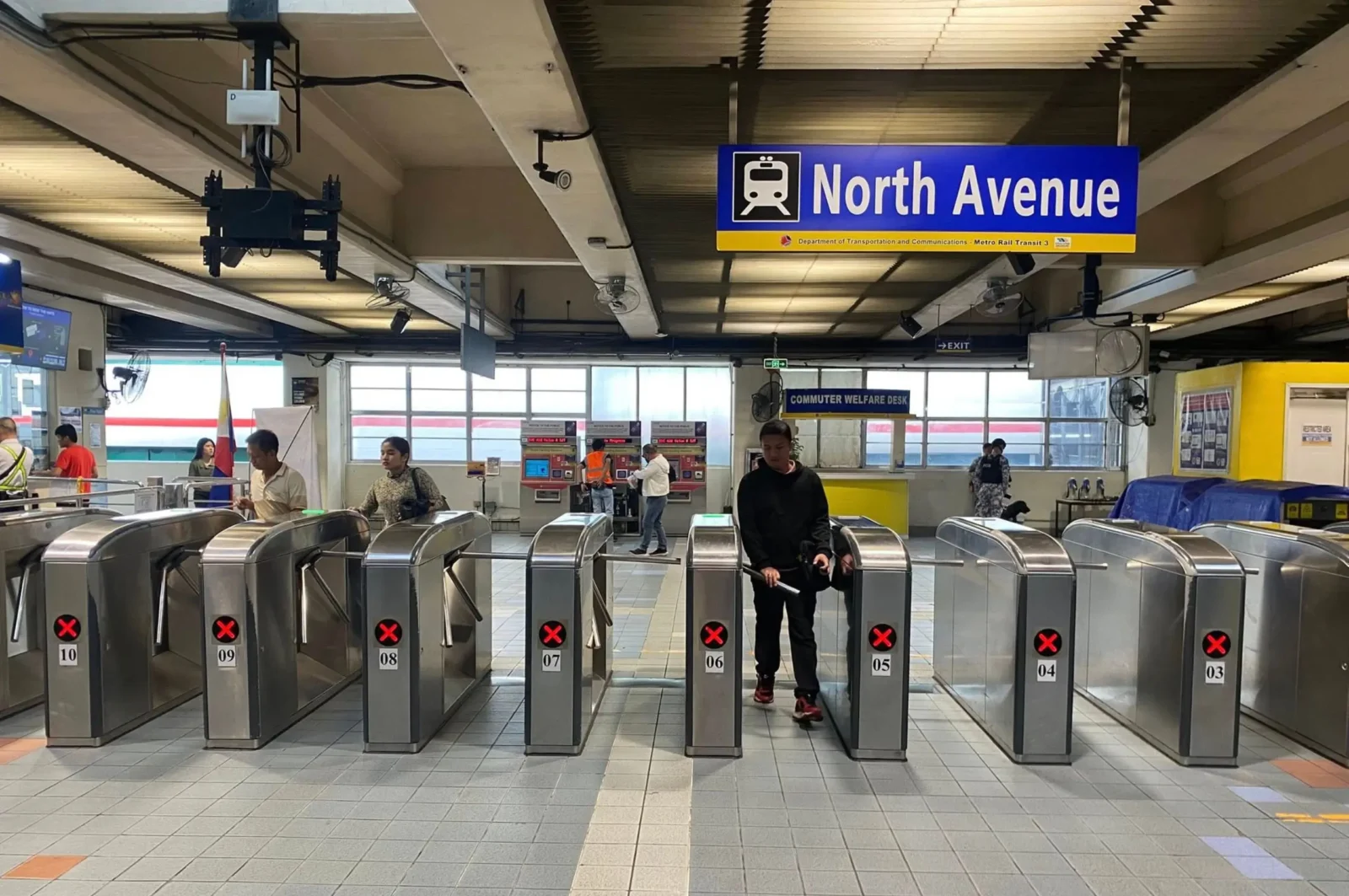 beep card turnstiles mrt