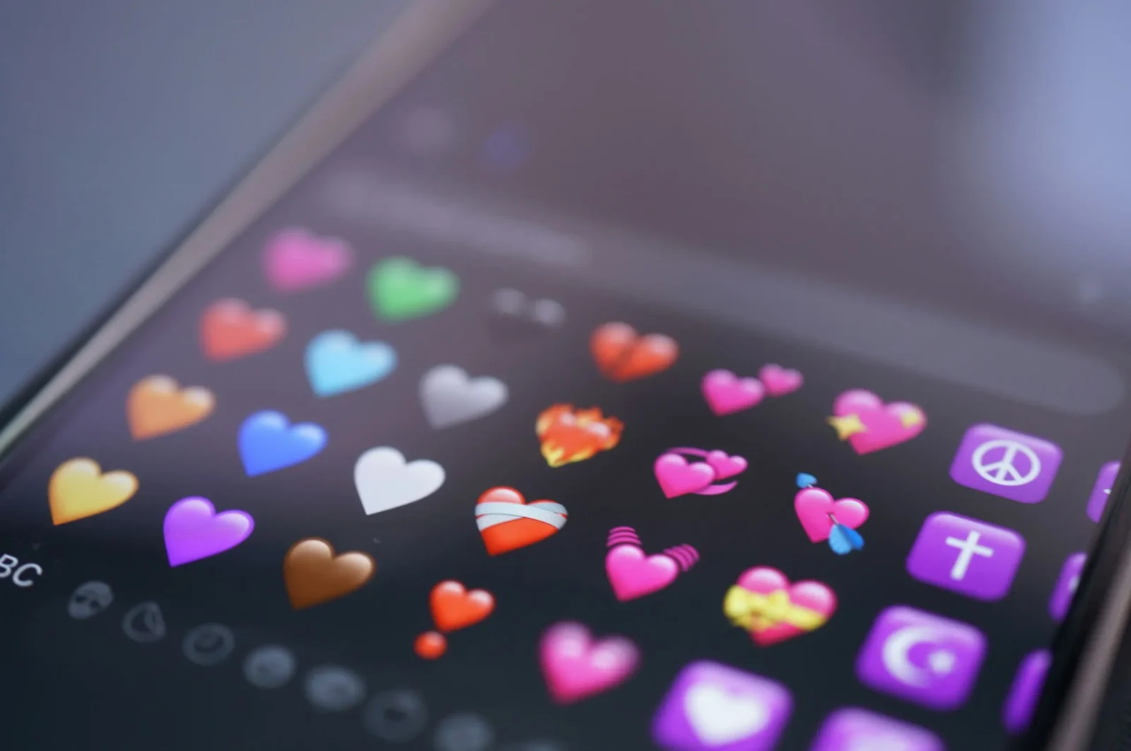 heart emojis in phone