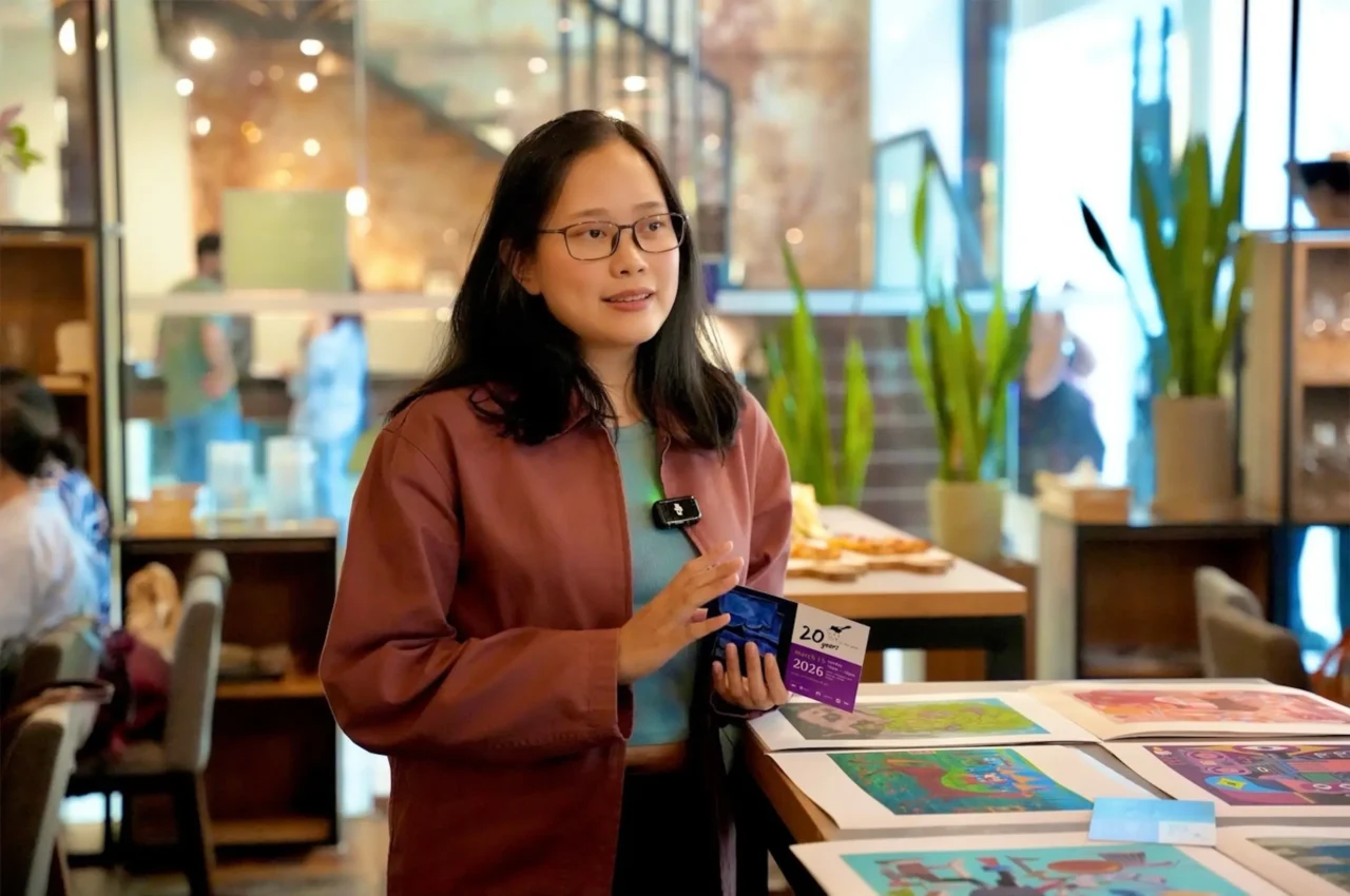 Ayka Go, art in the park