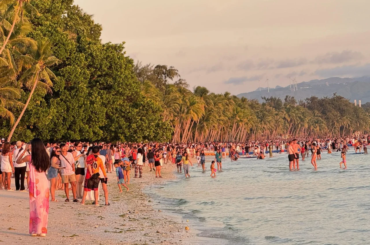 holy week beach boracay