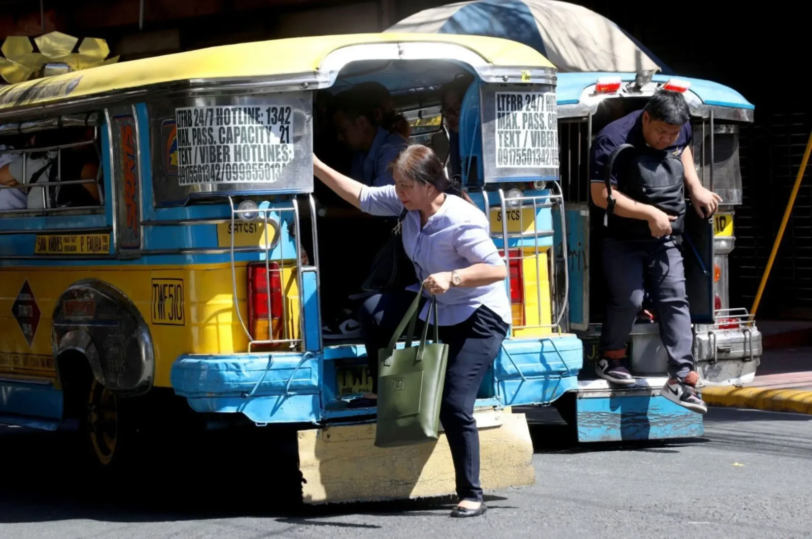 jeepney commuters