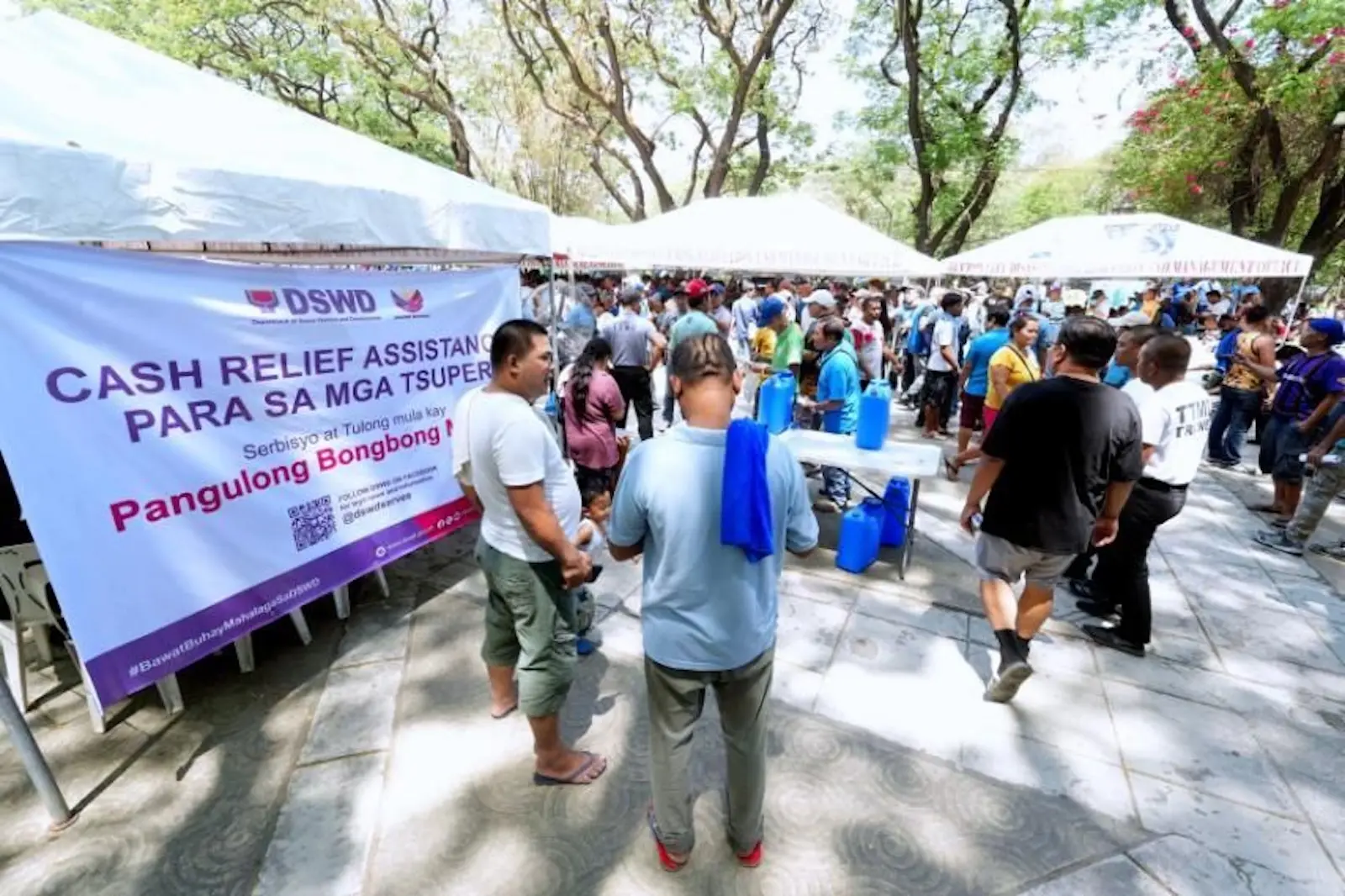 jeepney drivers dswd cash aid quezon memorial circle