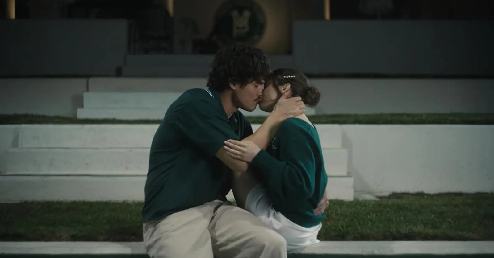 beef netflix Charles Melton and Cailee Spaeny