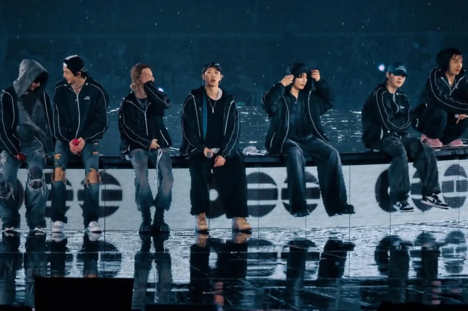 BTS Rainy Concert