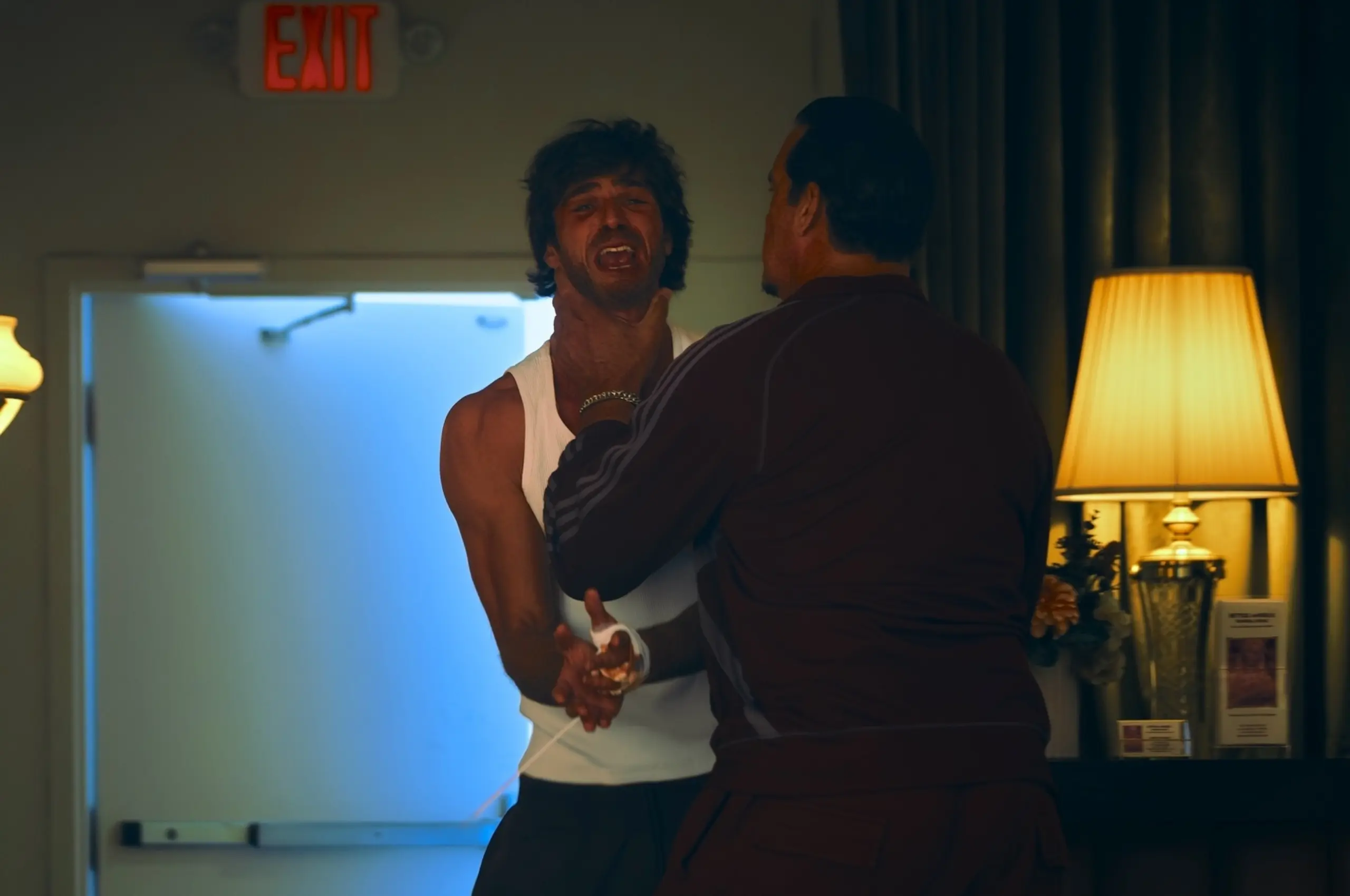 euphoria season 3 nate jacobs (jacob elordi) getting strangled