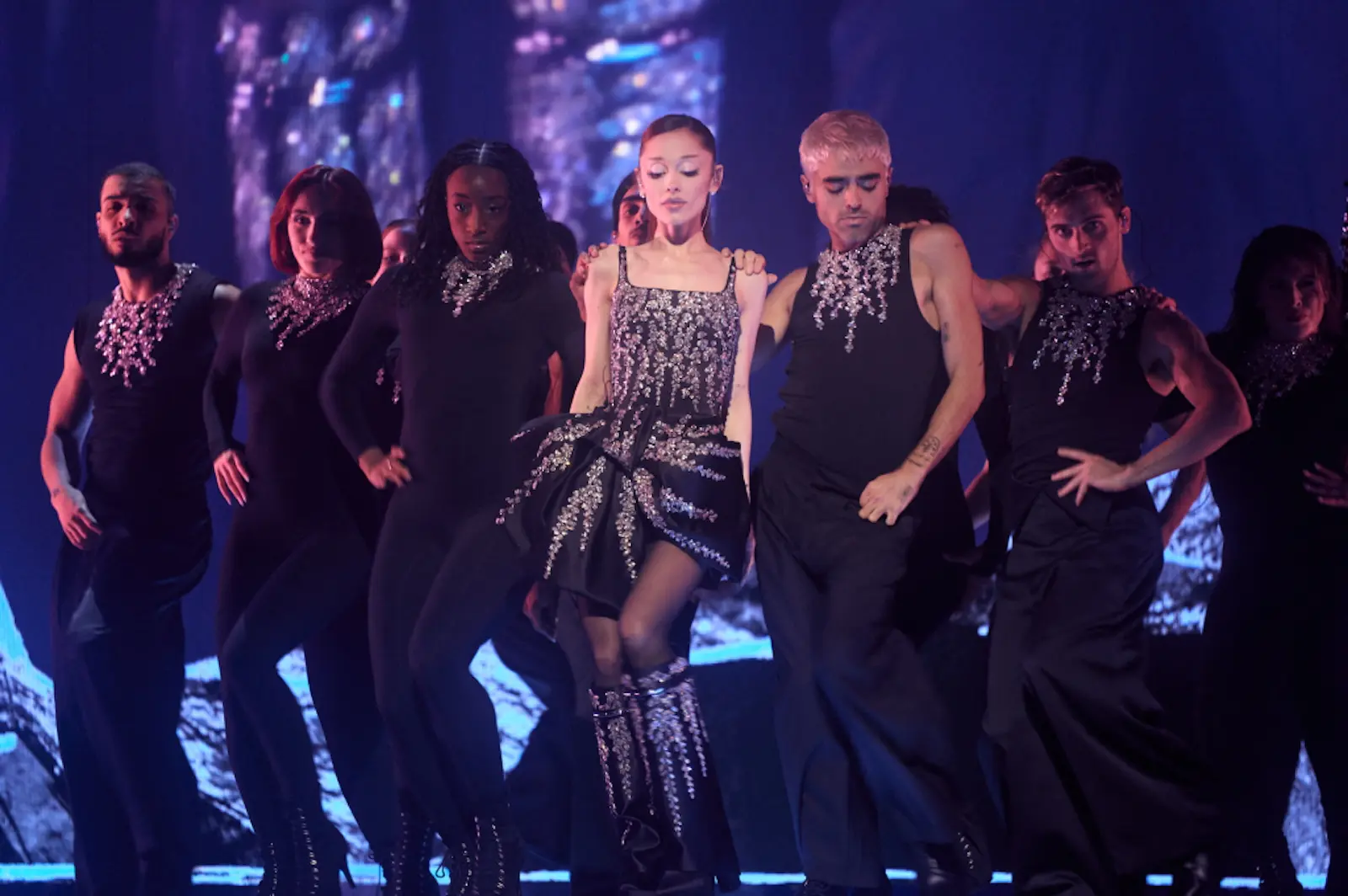 ariana grande eternal sunshine tour oakland