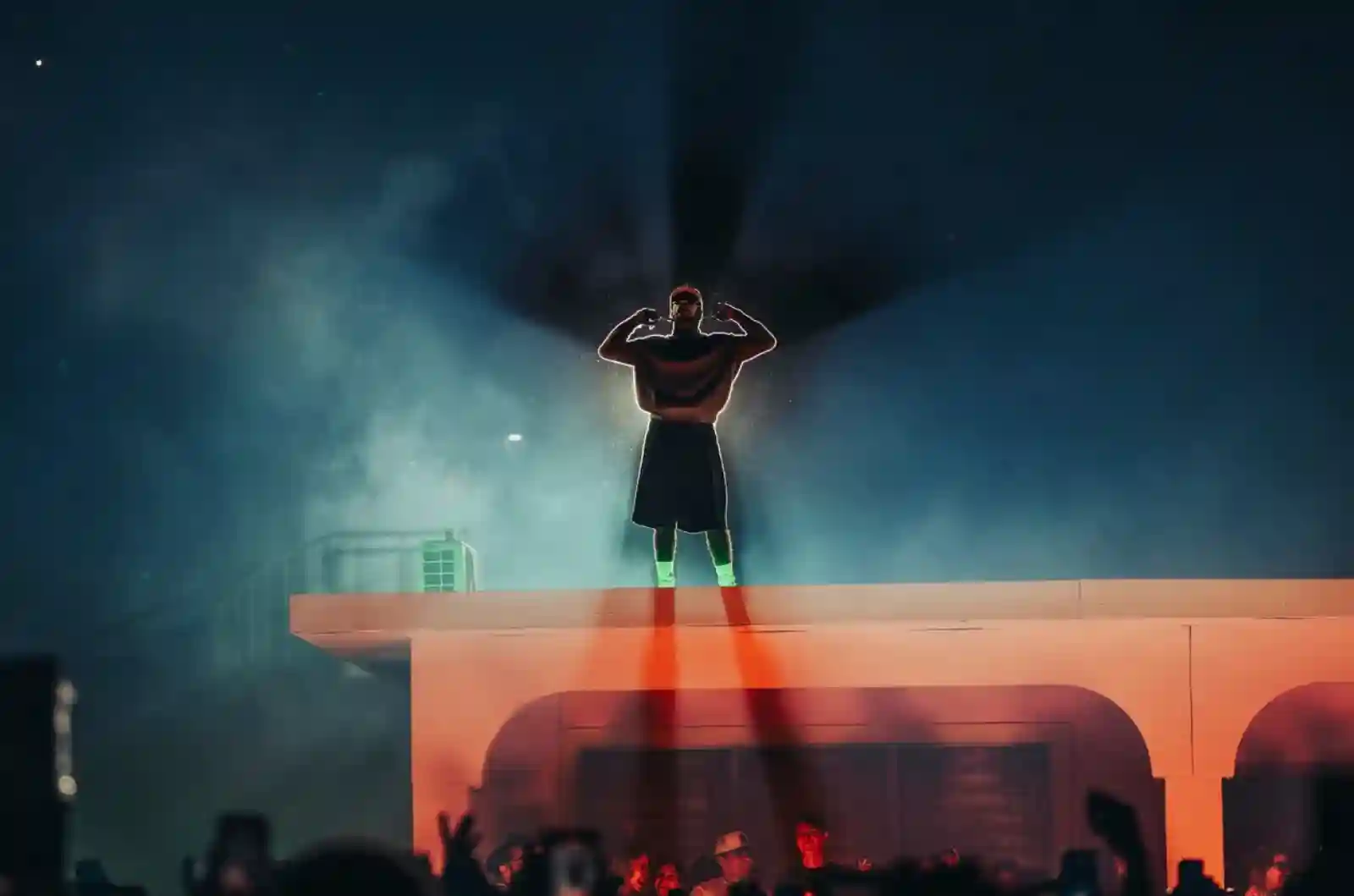 Bad Bunny Revisits ‘Caro’ as Surprise Song in Costa Rica