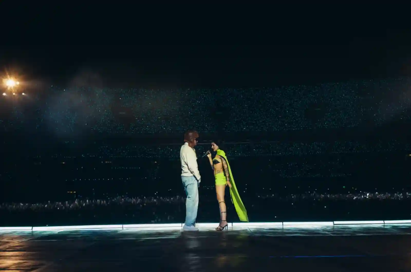 Bad Bunny Returns to the Stage with Cazzu