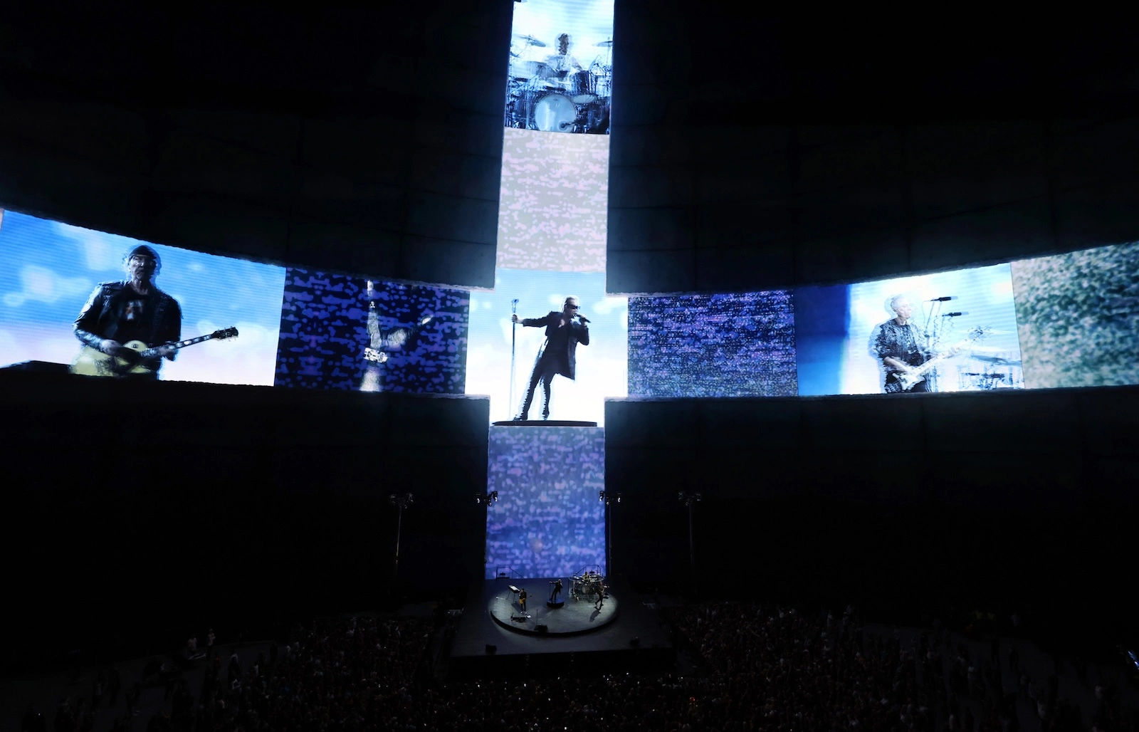 U2 the Sphere