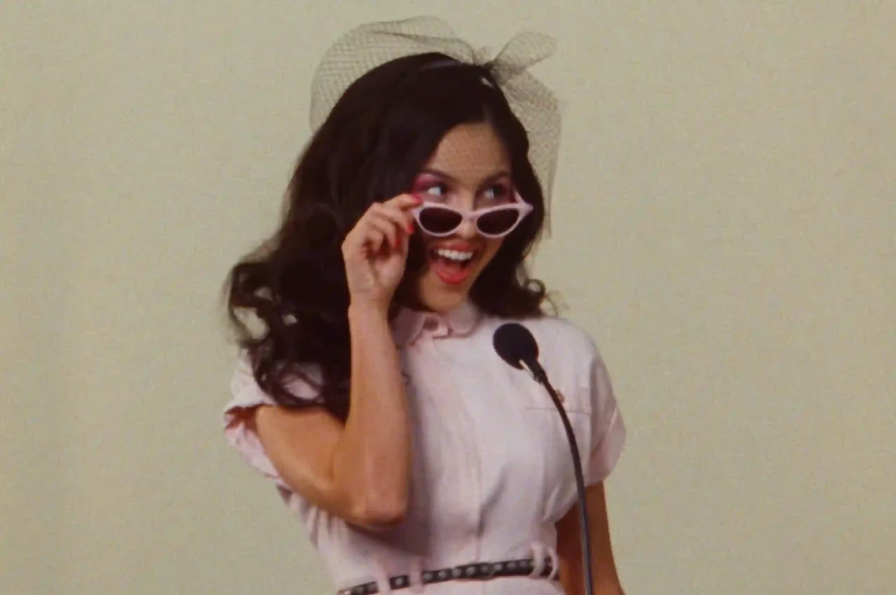 Olivia Rodrigo Expectations AI